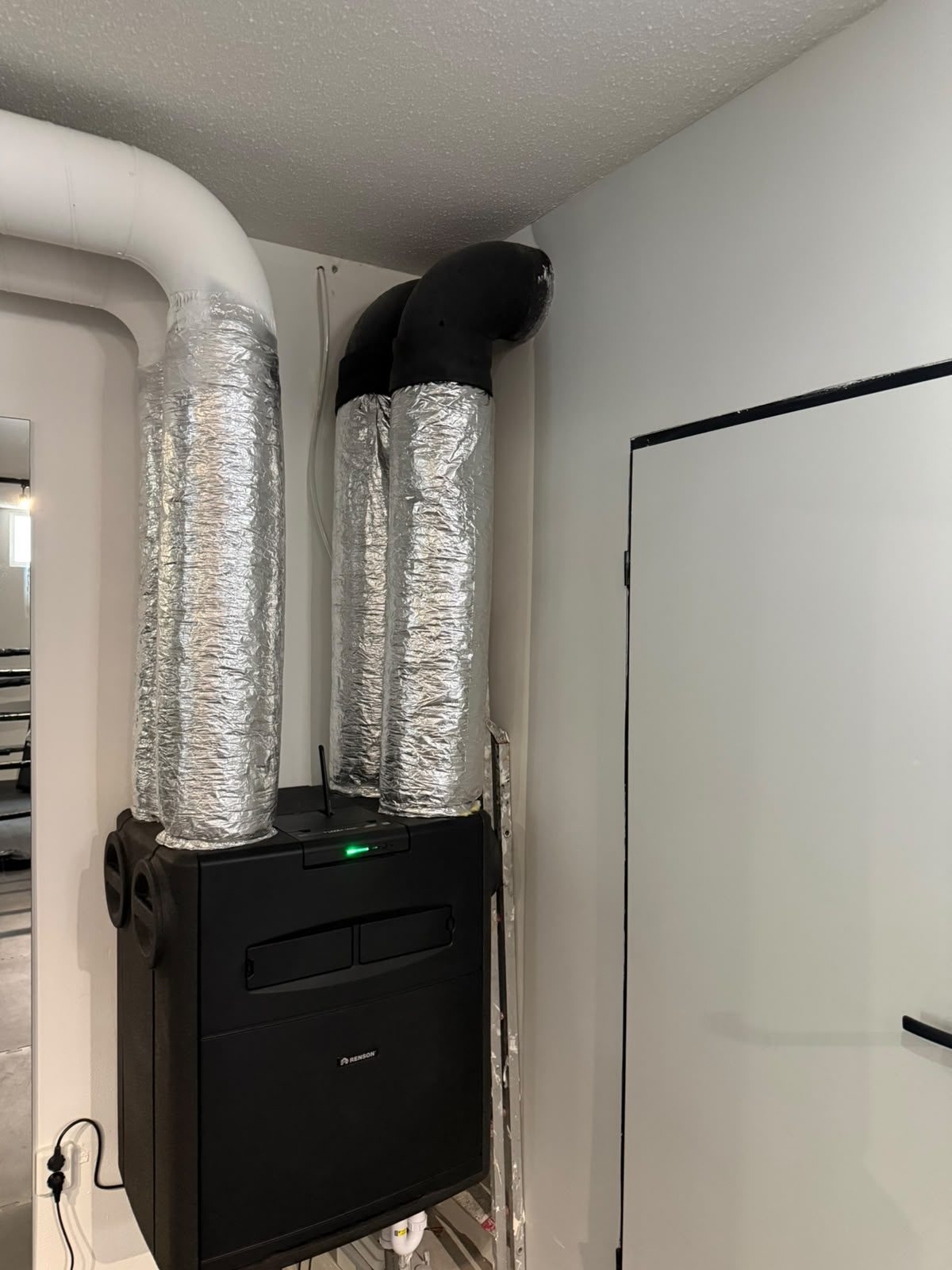Renson WTW-installatie met geïsoleerde luchtkanalen door WTV